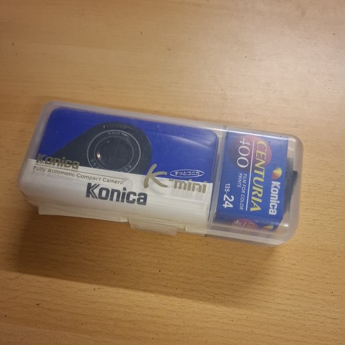 Film kamera konica mini - film, blau