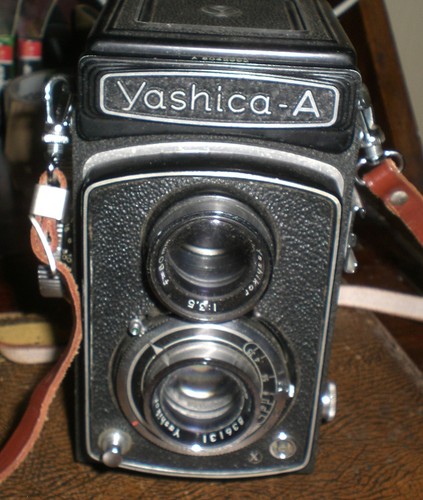 Yashica rollfilmkamera alt - yashica, a